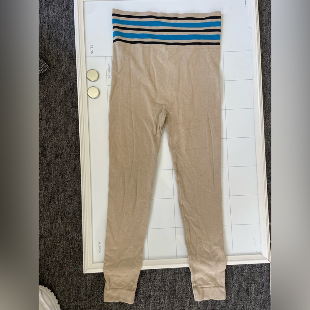 UO out from under leggings *part of a set*